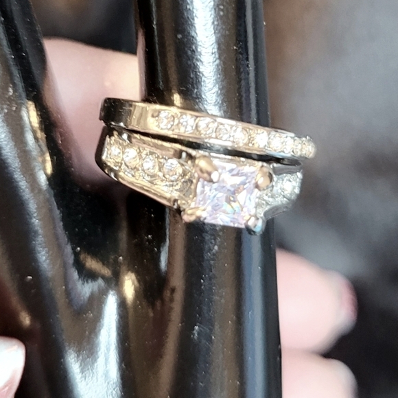New 2 pc Wedding Set size 6 Cubic Zirconia silver plated - Picture 2 of 13